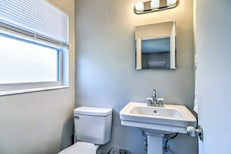 1055 Jackson St in Largo, FL - Building Photo - Building Photo