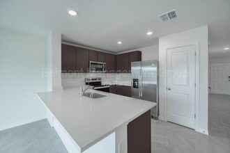 6676 SW 81st Lp in Ocala, FL - Building Photo - Building Photo