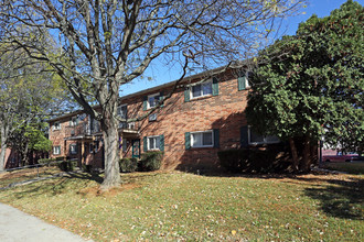 Arbor Village Apartments in Allentown, PA - Building Photo - Building Photo