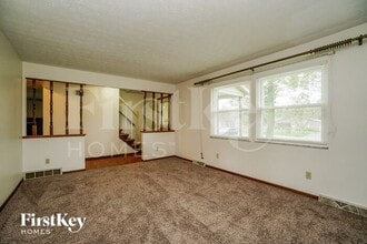116 Westview Dr in Reynoldsburg, OH - Building Photo - Building Photo