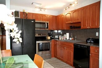 2859 NW 197th Terrace in Miami Gardens, FL - Building Photo - Building Photo