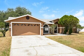 1209 Croydon Cir in Kissimmee, FL - Foto de edificio - Building Photo