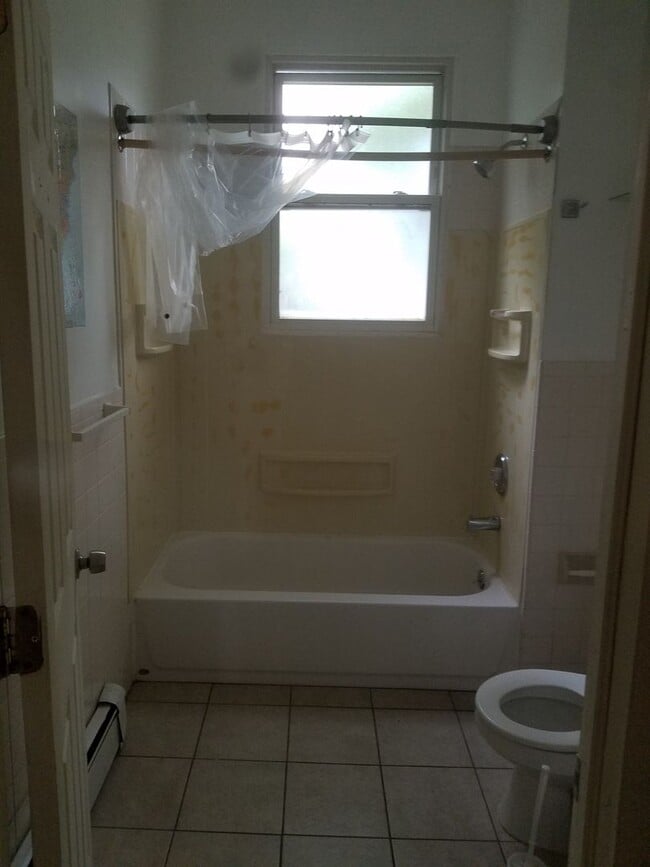 168 Hamilton St in New Brunswick, NJ - Building Photo - Building Photo