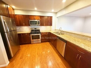 354 E Rimini Ct in Palatine, IL - Building Photo - Building Photo