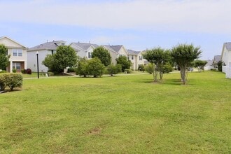 11915 Sanspereil Dr in Houston, TX - Building Photo - Building Photo