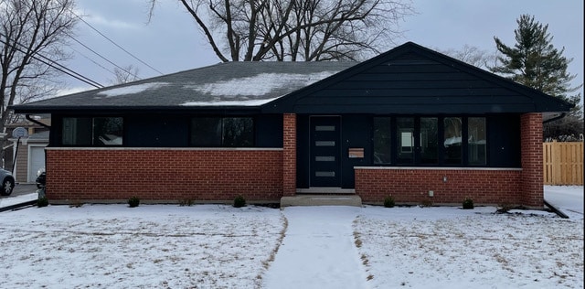 property at 3N446 N Howard Ave