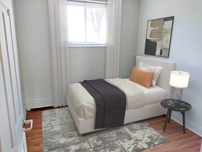 3401 N Oxford Valley Rd in Levittown, PA - Building Photo - Building Photo