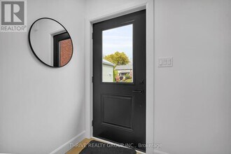 74 Church St in Stratford, ON - Building Photo - Building Photo