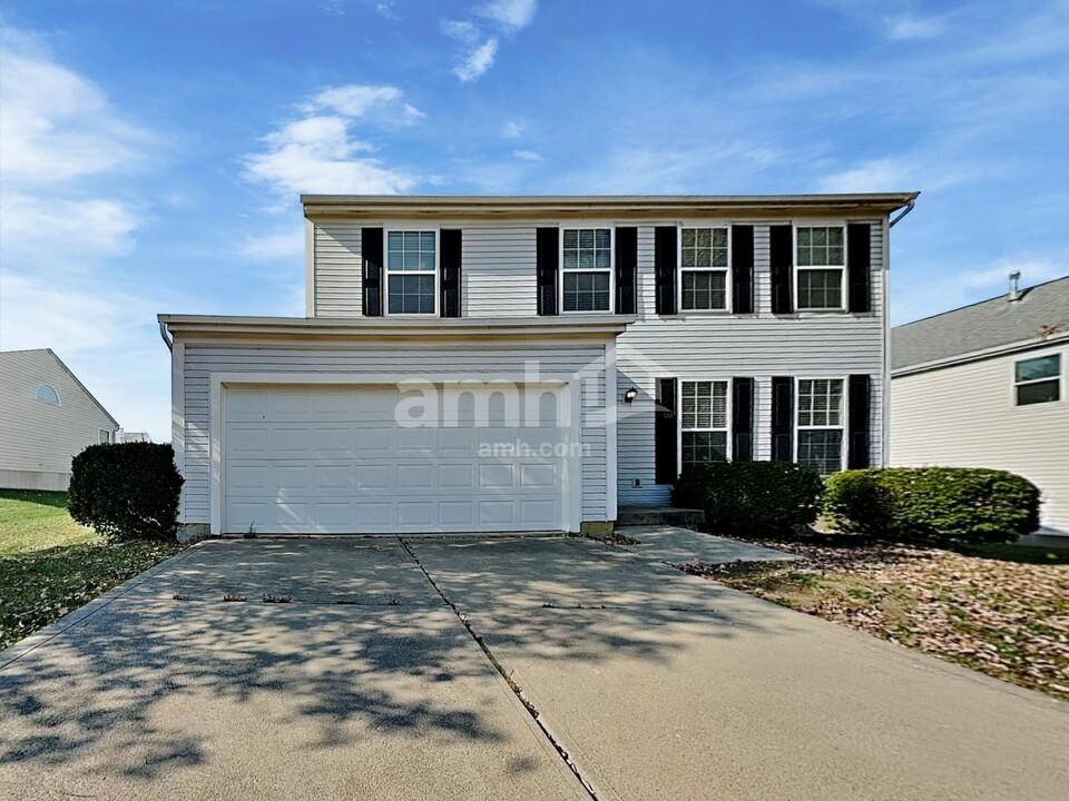 955 Stone Ridge Ln in Lebanon, OH - Building Photo