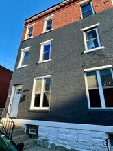 4044 Geneva St in Pittsburgh, PA - Building Photo - Building Photo