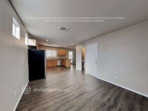 5213 Los Pinos St in Las Vegas, NV - Building Photo - Building Photo
