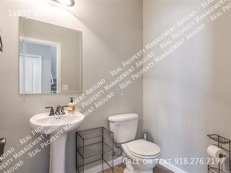 14837 S Toledo Pl in Bixby, OK - Building Photo