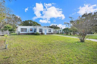 107 Garrison Dr in Sanford, FL - Building Photo - Building Photo