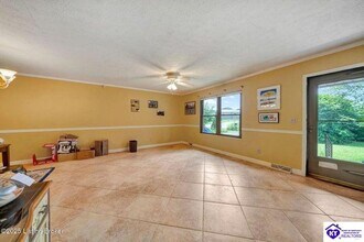 809 Clifford Dr in Elizabethtown, KY - Building Photo - Building Photo