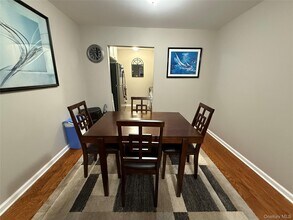 1008 McIntosh Pl in Newburgh, NY - Building Photo - Building Photo