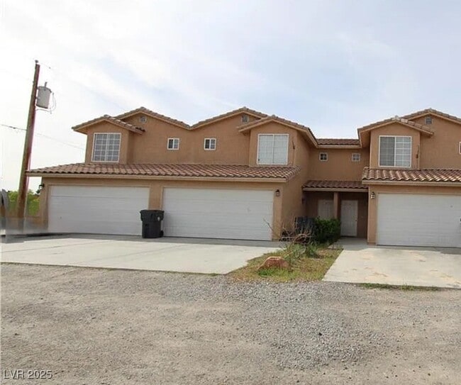 property at 1101 S Potro Ave