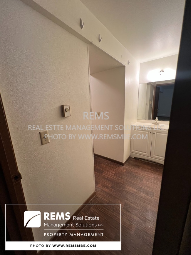 property at 1110 Grand Ave