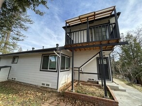 5979 Meadow Ln in Mariposa, CA - Building Photo - Building Photo