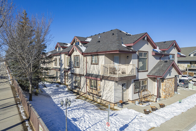 3-31 Everridge Sq SW in Calgary, AB - Building Photo - Building Photo