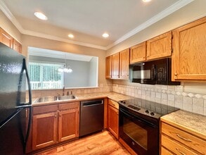 9476 S Vicksburg Park Ct in Charlotte, NC - Building Photo - Building Photo