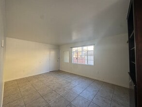 Jacaranda Junction Apartments-North Park in San Diego, CA - Building Photo - Interior Photo
