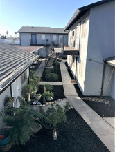 420 N Maple Ave in Manteca, CA - Building Photo - Building Photo