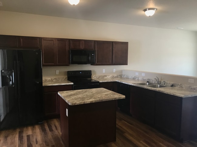 7690 Woody Cones Vw, Unit 45012108 in Colorado Springs, CO - Foto de edificio - Building Photo