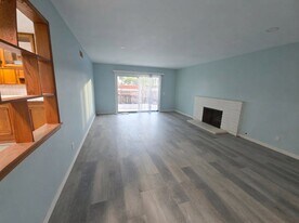 17530 Chestnut St in Fountain Valley, CA - Building Photo