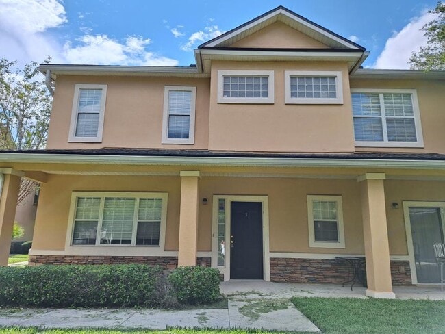 property at 7217 Deerfoot Cir