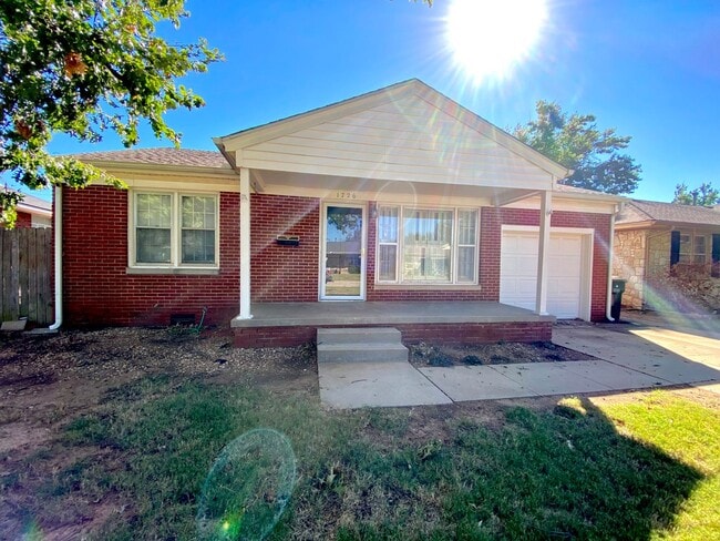 1726 Churchill Way
