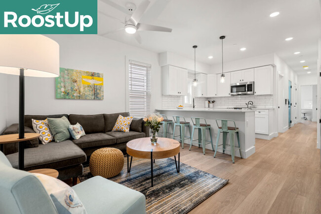 property at 621 E 8th St