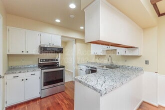 14447 Cool Oak Ln in Centreville, VA - Building Photo - Building Photo