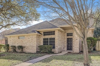 722 Austin Dr in Desoto, TX - Building Photo - Building Photo