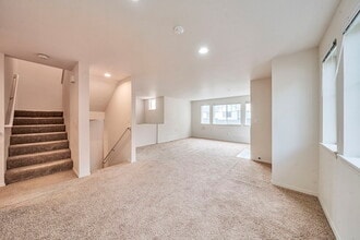 4714 Fairwood Blvd NE in Tacoma, WA - Building Photo - Building Photo