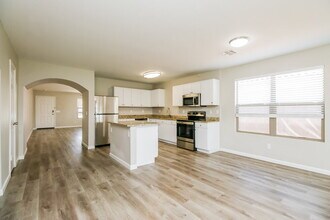 10529 W Foothill Dr in Peoria, AZ - Building Photo - Building Photo