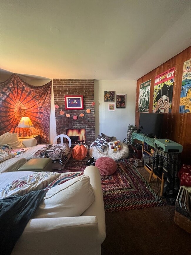 429 N Roosevelt St in Bloomington, IN - Building Photo - Building Photo