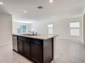 5581 Logan Cave Ave in Wimauma, FL - Building Photo - Building Photo