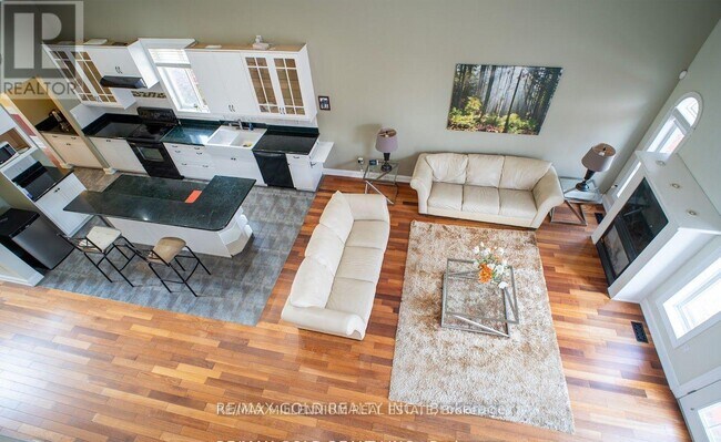 8905 McGarry Dr in Niagara Falls, ON - Building Photo - Building Photo