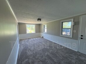 6109 Bedford Ave in Omaha, NE - Building Photo - Building Photo
