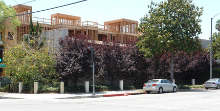 105 N Wilson Ave in Pasadena, CA - Foto de edificio - Building Photo