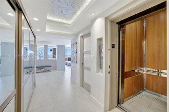 2800 E Sunrise Blvd in Fort Lauderdale, FL - Building Photo - Building Photo