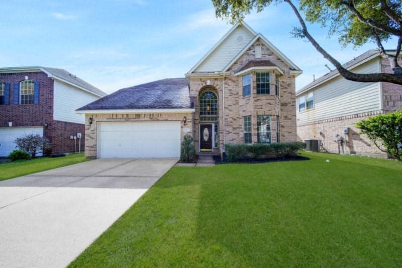 14843 Cumberland Bridge Ln in Sugar Land, TX - Building Photo