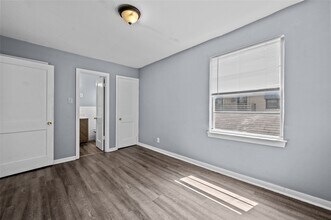 1919 McDuffie St, Unit 2 in Houston, TX - Building Photo - Building Photo