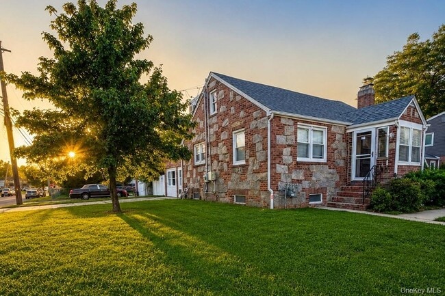 property at 4 Brown St