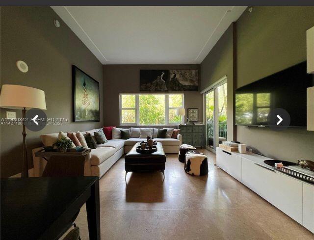 20000 E Country Club Dr in Aventura, FL - Building Photo - Building Photo