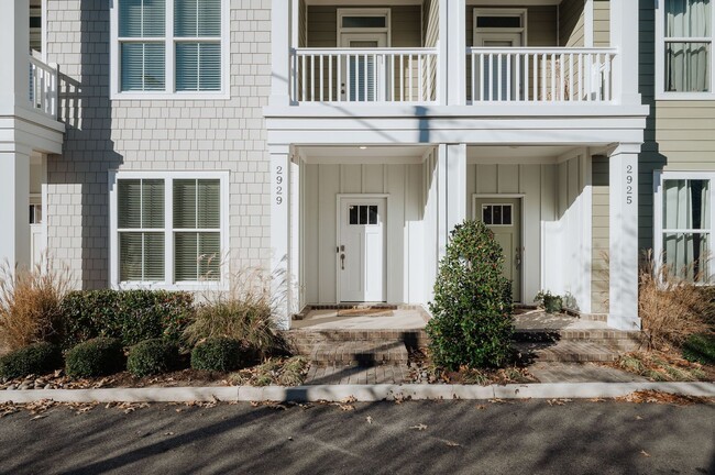 2929 Arctic Ave in Virginia Beach, VA - Building Photo - Building Photo