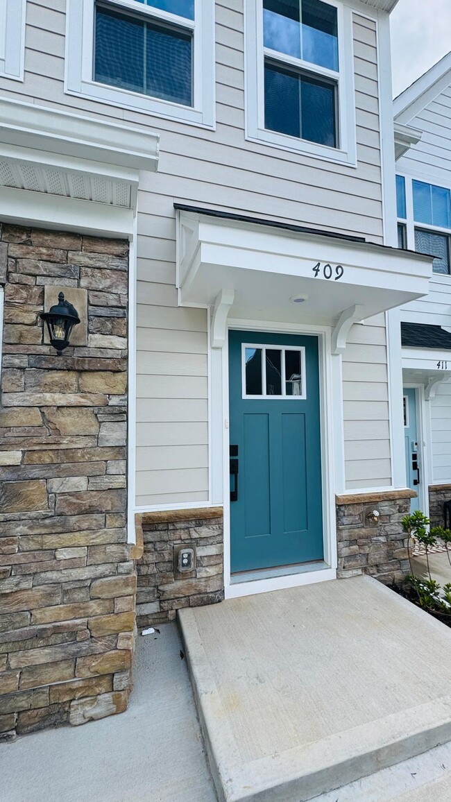property at 409 Erbusco Dr