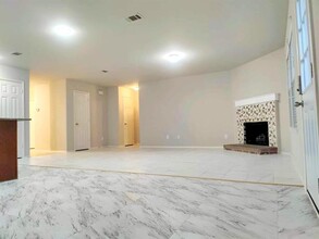 3220 Brixton Dr in Fort Worth, TX - Building Photo - Building Photo