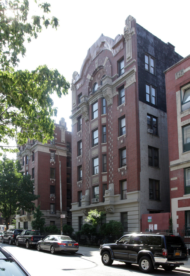 Royal Castle Apartments in Brooklyn, NY - Building Photo - Building Photo