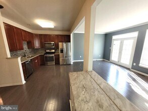 4008 Spirea Ct in Hyattsville, MD - Building Photo - Building Photo